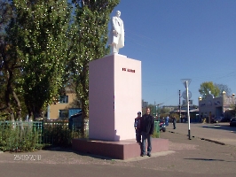 Аткарск. Памятник В.И. Ленину у городского парка