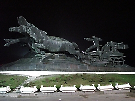 Памятник «Тачанка-Ростовчанка»
