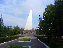 Балашов. Монумент Славы и Вечный огонь
