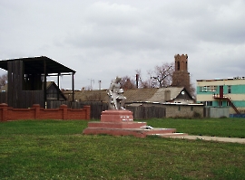 Липовка. Памятник павшим в ВОВ