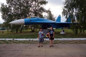 Екатериновка. Самолет-памятник Су-27СК