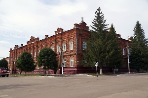 Аткарск. Здание бывшего реального мужского училища