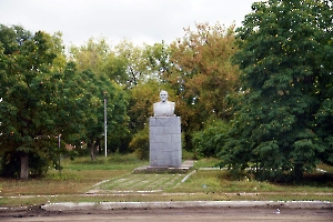 Аткарск. Памятник Ленину на ул. Гоголя