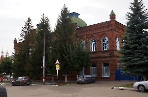 Аткарск. Здание бывшего начального женского училища