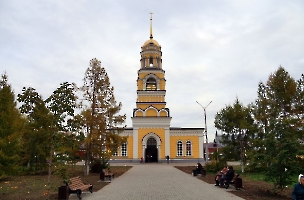Энгельс. Свято-Троицкий кафедральный собор