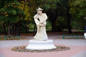 Энгельс. Памятник Л.А. Кассилю «Фантазёр»