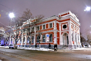 Саратов. Здание Биржи 1890, 1904 гг.