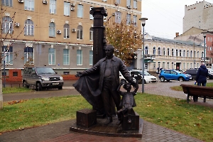 Саратов. Памятник Юрию Киселеву