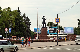 Саратов. Памятник Н.Г. Чернышевскому