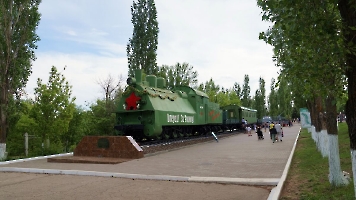 Экспозиции Парка Победы: Бронепоезд и военно-санитарный вагон
