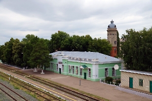 Петровск. Железнодорожный вокзал и водонапорная башня