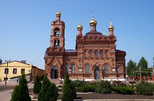 Хвалынск. Крестовоздвиженская церковь