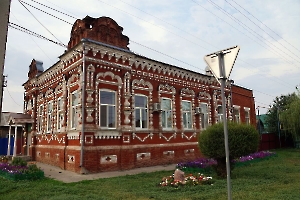 Хвалынск. Бывший особняк купца Кощеева, 1860 года постройки