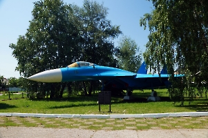 Екатериновка. Самолет-памятник Су-27СК