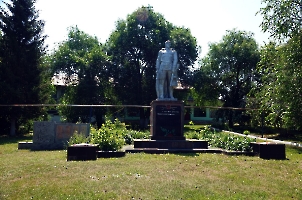 Земляные Хутора. Памятник погибшим в ВОВ 
