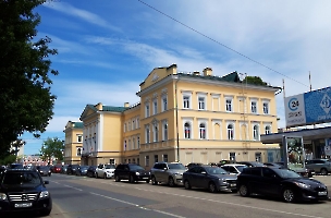 Саратовский областной колледж искусств, в прошлом – Здание для саратовских Присутственных мест