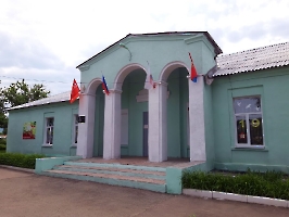 Красный Октябрь. Дом культуры 1950 года постройки
