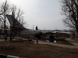 Энгельс. Самолёт-памятник Ту-16К