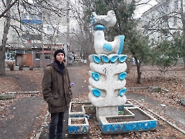 Саратов. Скульптура на улице Сапёрная