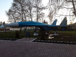 Екатериновка. Самолёт-памятник СУ-27