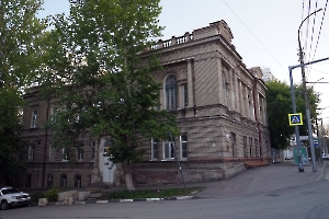 Саратов. Дом церковный Нерукотворно-Спасской церкви