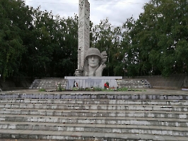 Лысые Горы. Монумент погибшим воинам в годы Великой Отечественной войны
