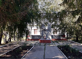 Новая Красавка. Памятник павшим воинам в годы Великой Отечественной войны