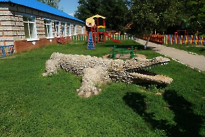 Павловка. Крокодил в детском саду