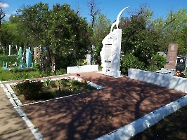 Энгельс. Братская могила лётчиц полка Марины Расковой 