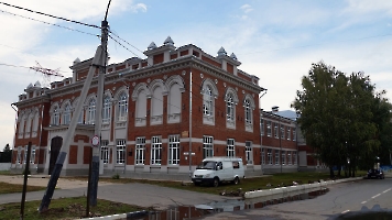 Балаково. Здание коммерческого средне-специального училища