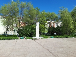 Энгельс. Памятник В.Д. Хомяковой