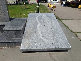 Саратов. Памятник Авиационному заводу и погибшим в Великую Отечественную войну его работникам