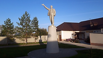 Татищево. Памятник В.И. Ленину
