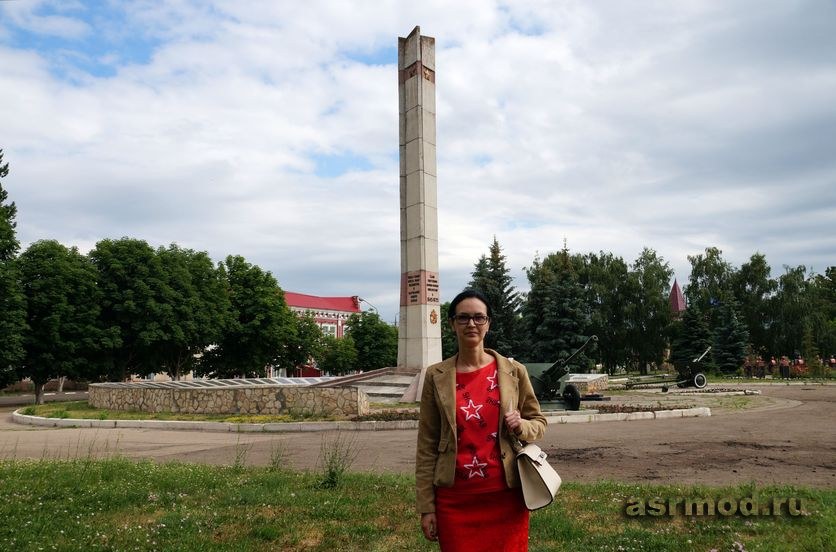 петровск памятник на площади