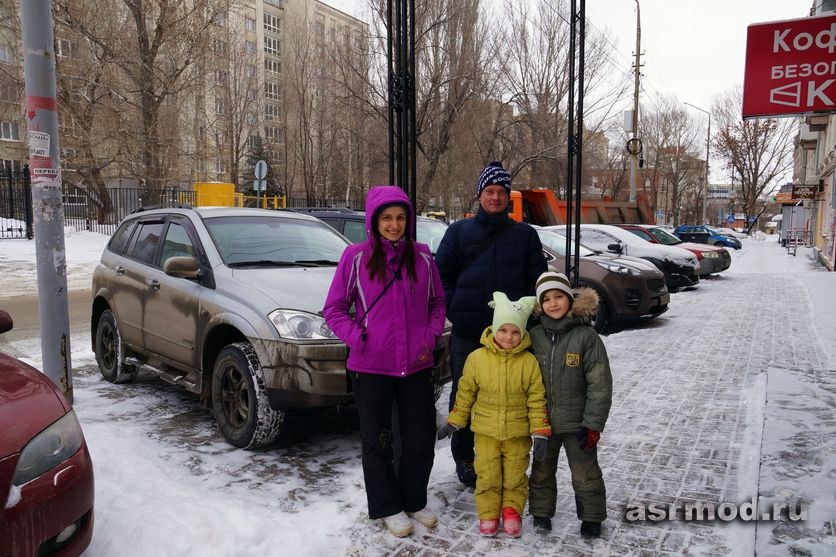 Саратов. Андрей (Andrey0577) и Лиза (Бешеная табуретка) с детьми