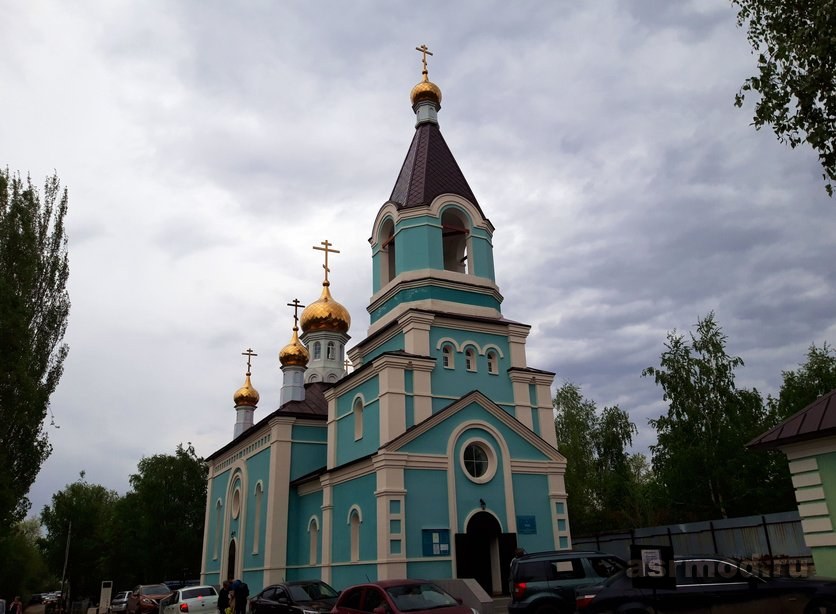 Храм Святого благоверного князя Михаила Черниговского и боярина его Феодора 