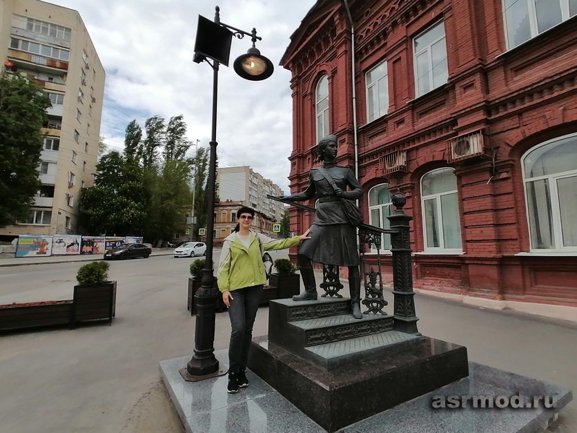 Прогулки по Саратову: цветущий май 2022