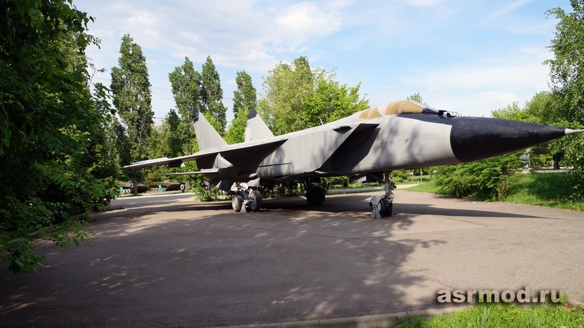 Экспозиции Парка Победы: Истребитель-перехватчик МиГ-31